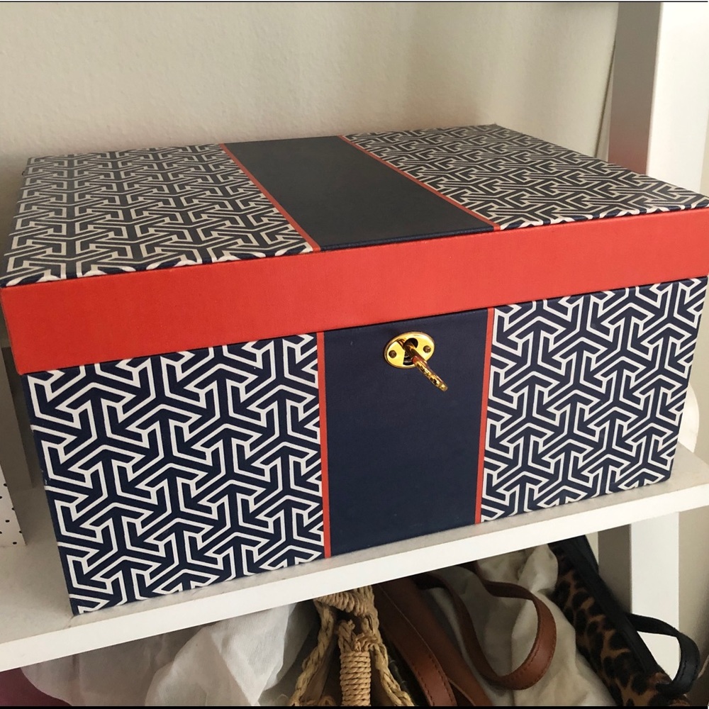 C wonder jelwery box